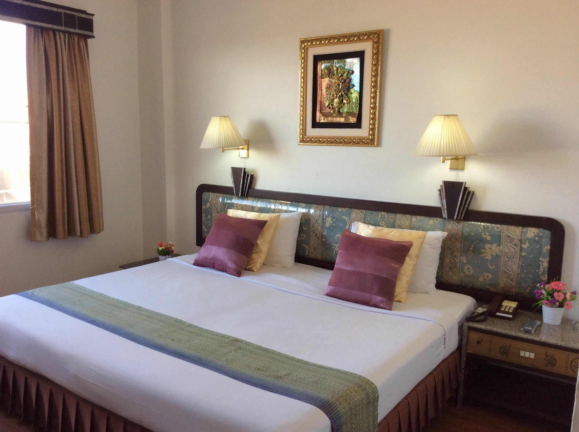 Thaihotel Nakorn Si Thammarat Накхонсітхаммарат Екстер'єр фото